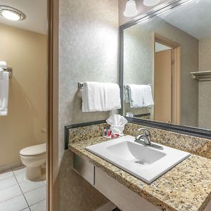 Two-Bedroom Suite Two Queen Beds Non-Smoking